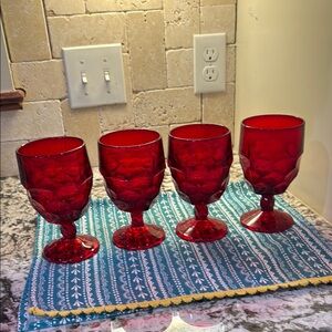 Viking Georgean Vibrant Red Giblets in Excellent Condition. No Chips